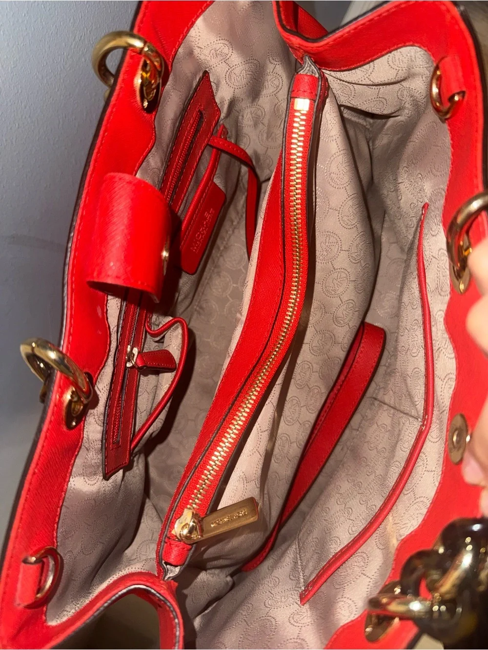 Michael Kors Red Saffiano Tote with Gold Chain Handles - Picture 4 of 12